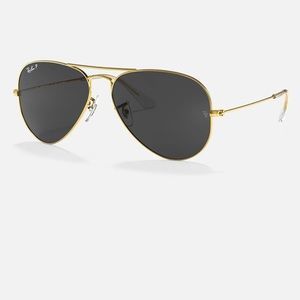 RAY-BAN - RB3025 Aviator black with gold frame Polarized